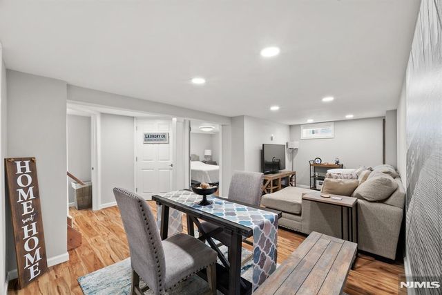 10 Dale Drive, Fairfield, NJ 07004