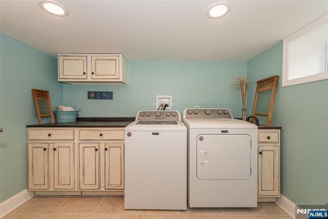 18 Saint Charles Avenue, West Caldwell, NJ 07006