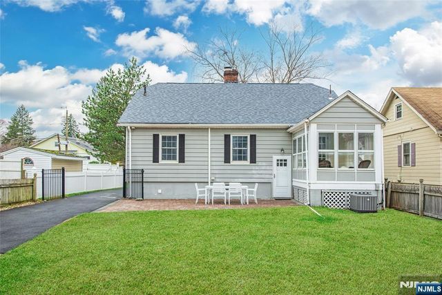 18 Saint Charles Avenue, West Caldwell, NJ 07006