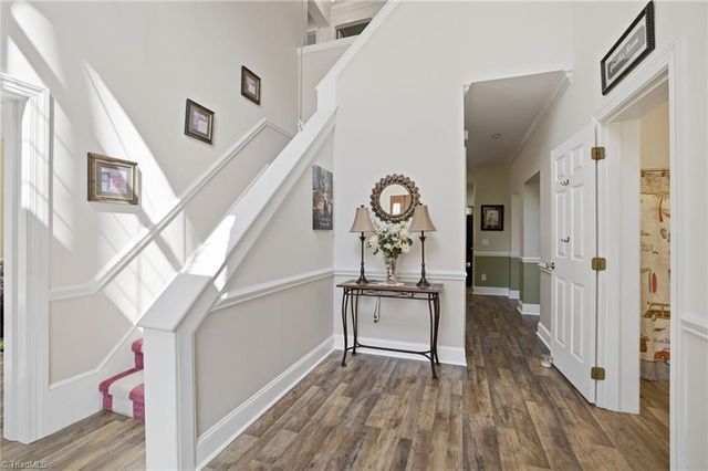 1100 Woodridge Lane, Yadkinville, NC 27055