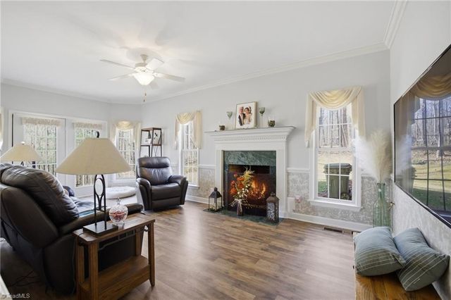 1100 Woodridge Lane, Yadkinville, NC 27055