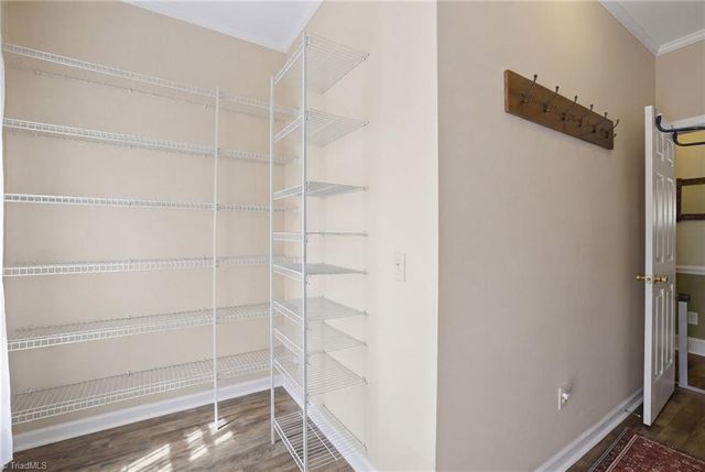 1100 Woodridge Lane, Yadkinville, NC 27055