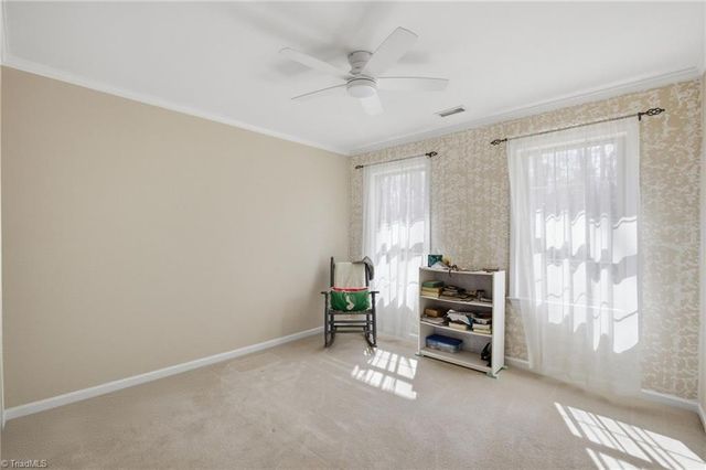 1100 Woodridge Lane, Yadkinville, NC 27055