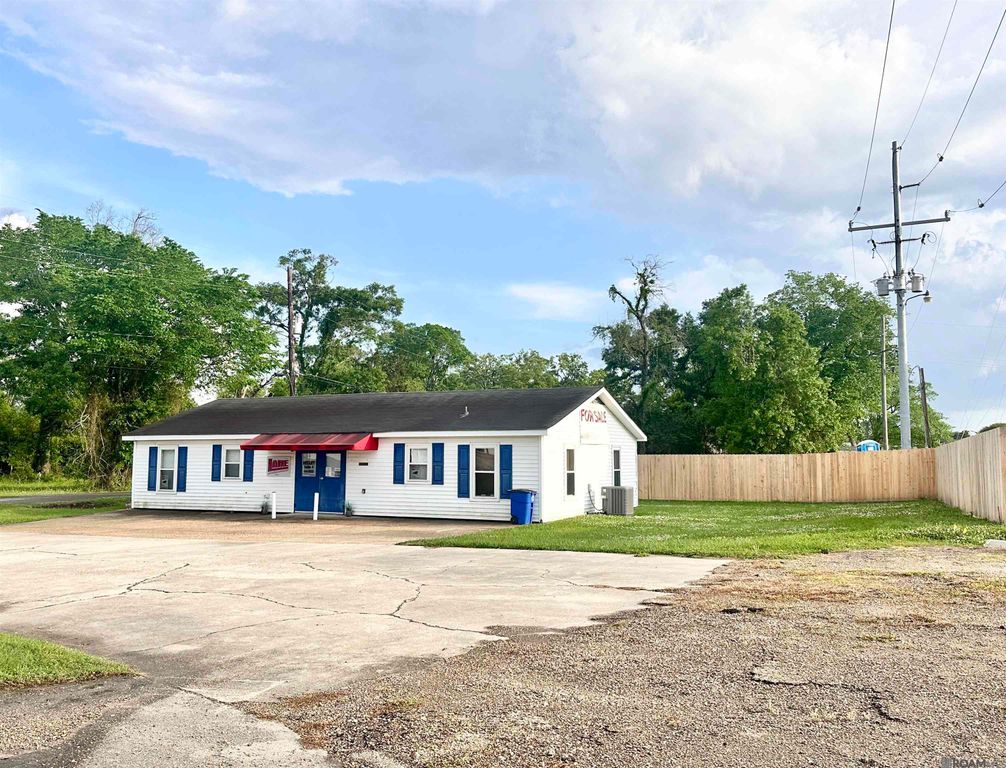 1257 N Barman Ave, Gonzales, LA 70737
