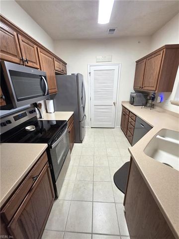 2818 Rose Garden WAY, Virginia Beach, VA 23456