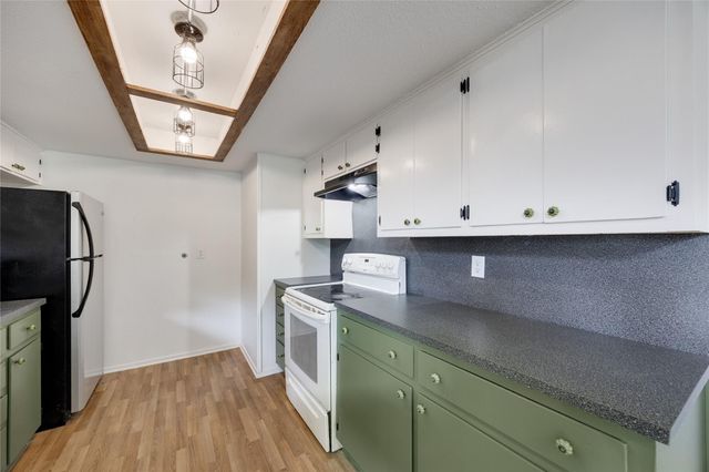 1807 Briar Hill DR A & B, Austin, TX 78741