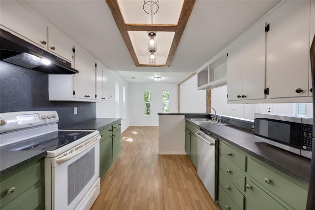 1807 Briar Hill DR A & B, Austin, TX 78741