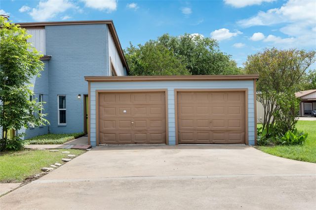 1807 Briar Hill DR A & B, Austin, TX 78741