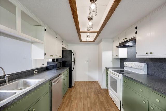 1807 Briar Hill DR A & B, Austin, TX 78741