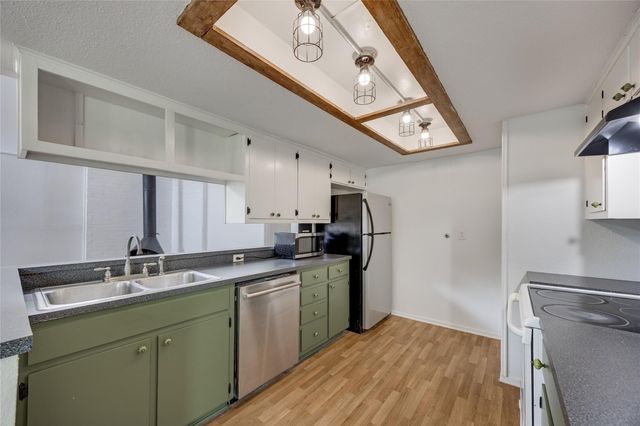 1807 Briar Hill DR A & B, Austin, TX 78741