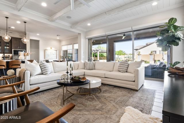 4083 S DEBRA Drive, Gilbert, AZ 85297