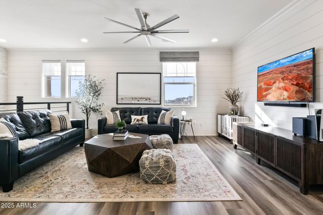 4083 S DEBRA Drive, Gilbert, AZ 85297