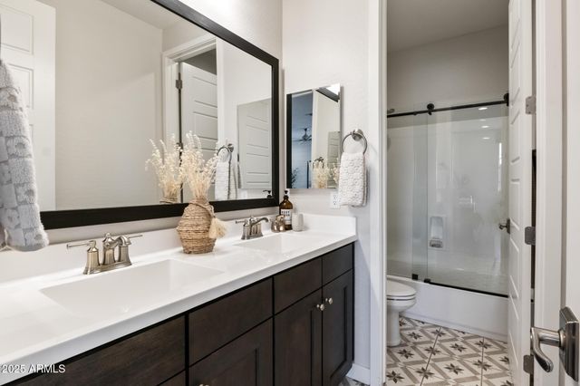 4083 S DEBRA Drive, Gilbert, AZ 85297