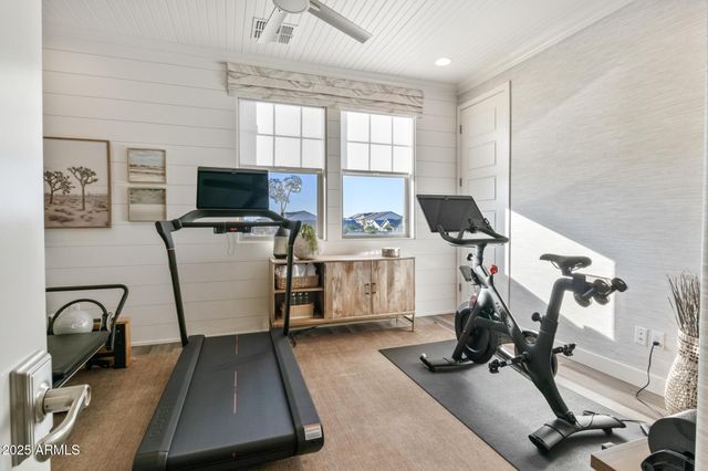 4083 S DEBRA Drive, Gilbert, AZ 85297