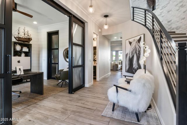 4083 S DEBRA Drive, Gilbert, AZ 85297