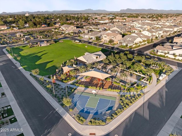 4083 S DEBRA Drive, Gilbert, AZ 85297