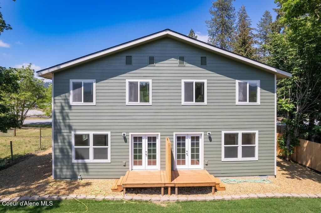 34 E Jefferson AVE, Priest River, ID 83856 photo 1