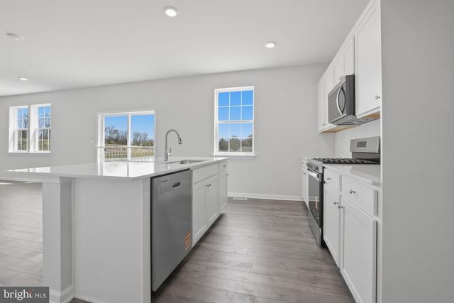3048 MARTHA WAY, Pennsburg, PA 18073