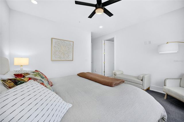 2187 MAIN STREET, Sarasota, FL 34237