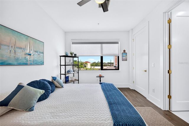2187 MAIN STREET, Sarasota, FL 34237