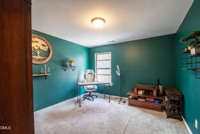 1004 Ledgemont Court, Fuquay Varina, NC 27526