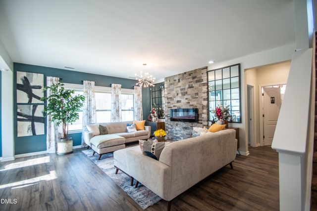 1004 Ledgemont Court, Fuquay Varina, NC 27526