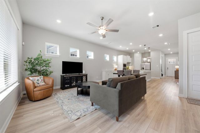 2406 Driftwood Trail, Kemah, TX 77565