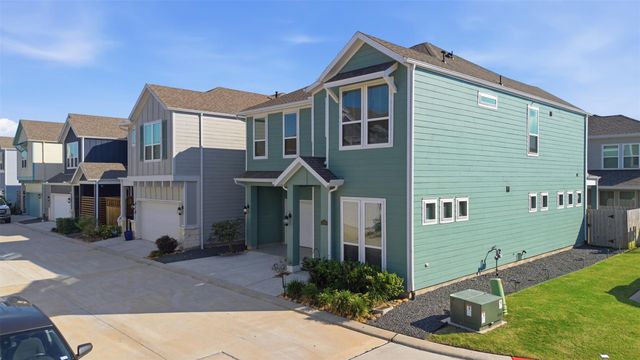 2406 Driftwood Trail, Kemah, TX 77565