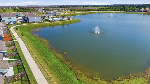 2406 Driftwood Trail, Kemah, TX 77565
