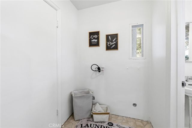 1566 Silverwood, Los Angeles, CA 90041