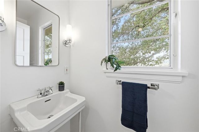 1566 Silverwood, Los Angeles, CA 90041