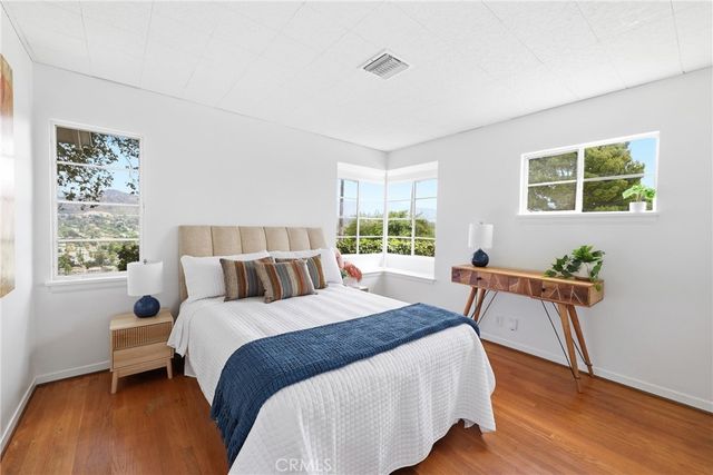 1566 Silverwood, Los Angeles, CA 90041