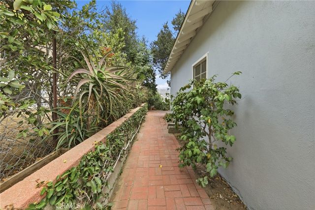 1566 Silverwood, Los Angeles, CA 90041
