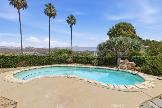 1566 Silverwood, Los Angeles, CA 90041