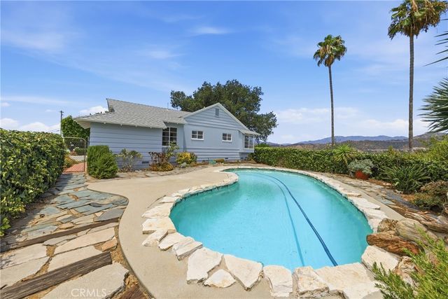 1566 Silverwood, Los Angeles, CA 90041