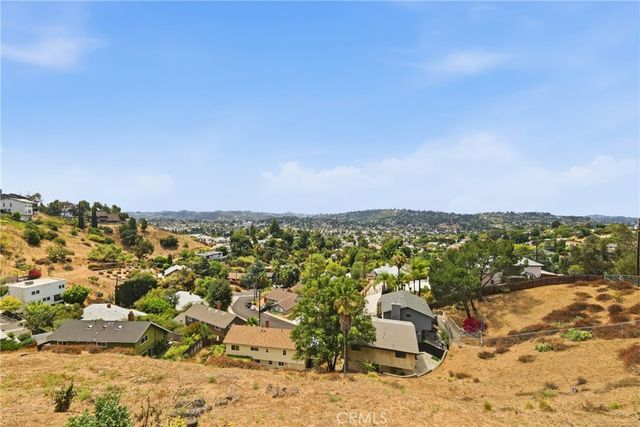 1566 Silverwood, Los Angeles, CA 90041