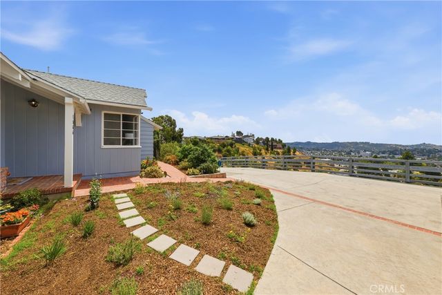 1566 Silverwood, Los Angeles, CA 90041