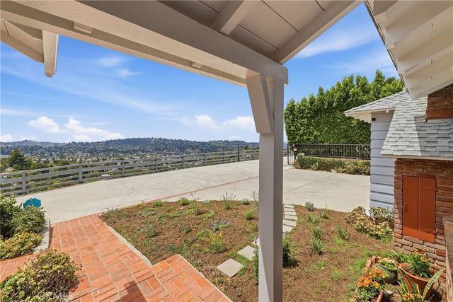 1566 Silverwood, Los Angeles, CA 90041