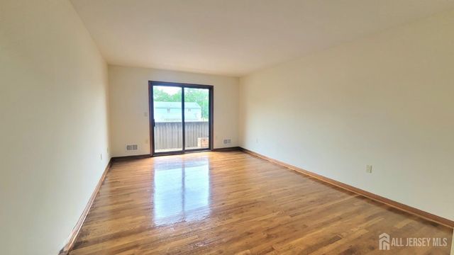 505 lincoln Boulevard C, Middlesex, NJ 08846