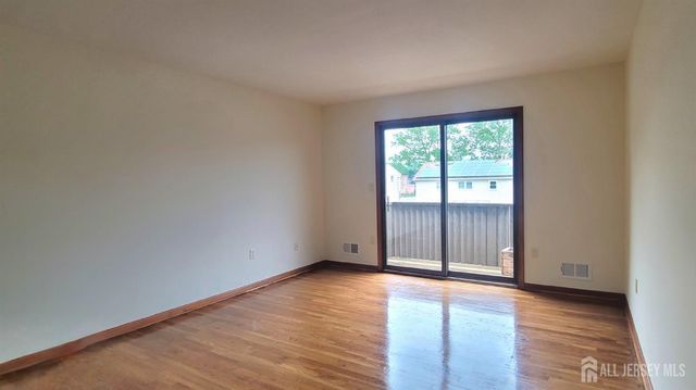 505 lincoln Boulevard C, Middlesex, NJ 08846