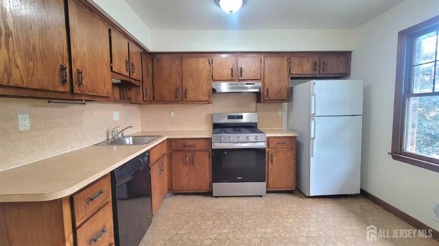 505 lincoln Boulevard C, Middlesex, NJ 08846