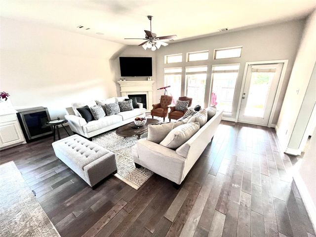 258 Trillium Park Loop, Conroe, TX 77304