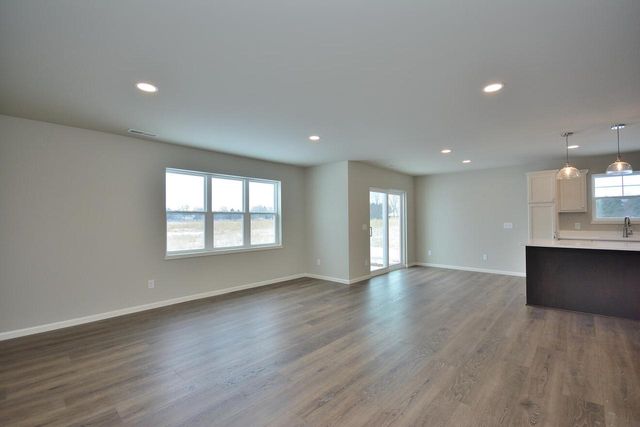 1121 Elderberry ROAD, Oconomowoc, WI 53066