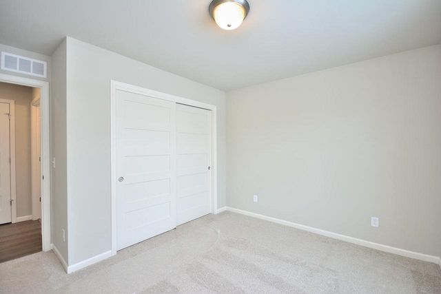 1121 Elderberry ROAD, Oconomowoc, WI 53066