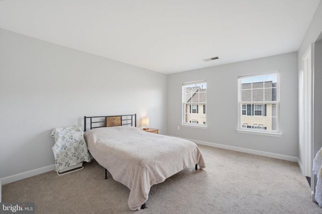 22952 FLEET TER, Sterling, VA 20166
