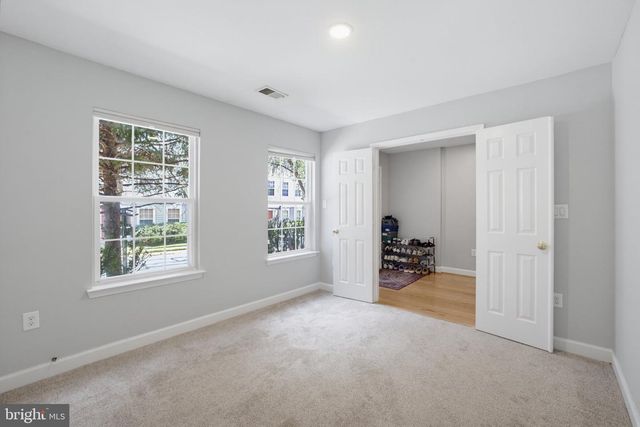 22952 FLEET TER, Sterling, VA 20166