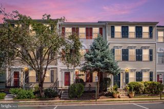 22952 FLEET TER, Sterling, VA 20166