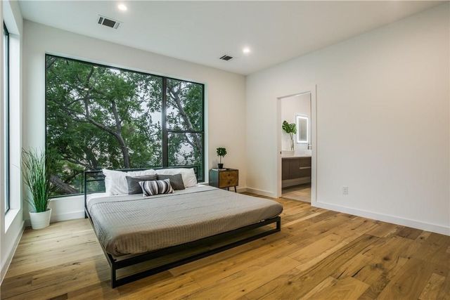 2627 Kimsey Drive 102, Dallas, TX 75235