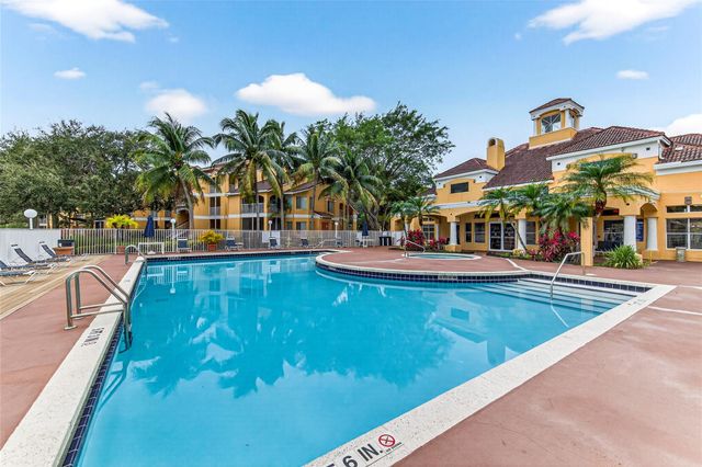 2361 NW 33rd Street 605, Oakland Park, FL 33309