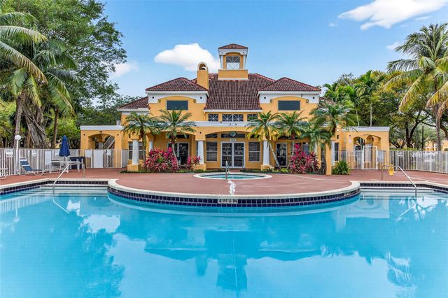 2361 NW 33rd Street 605, Oakland Park, FL 33309